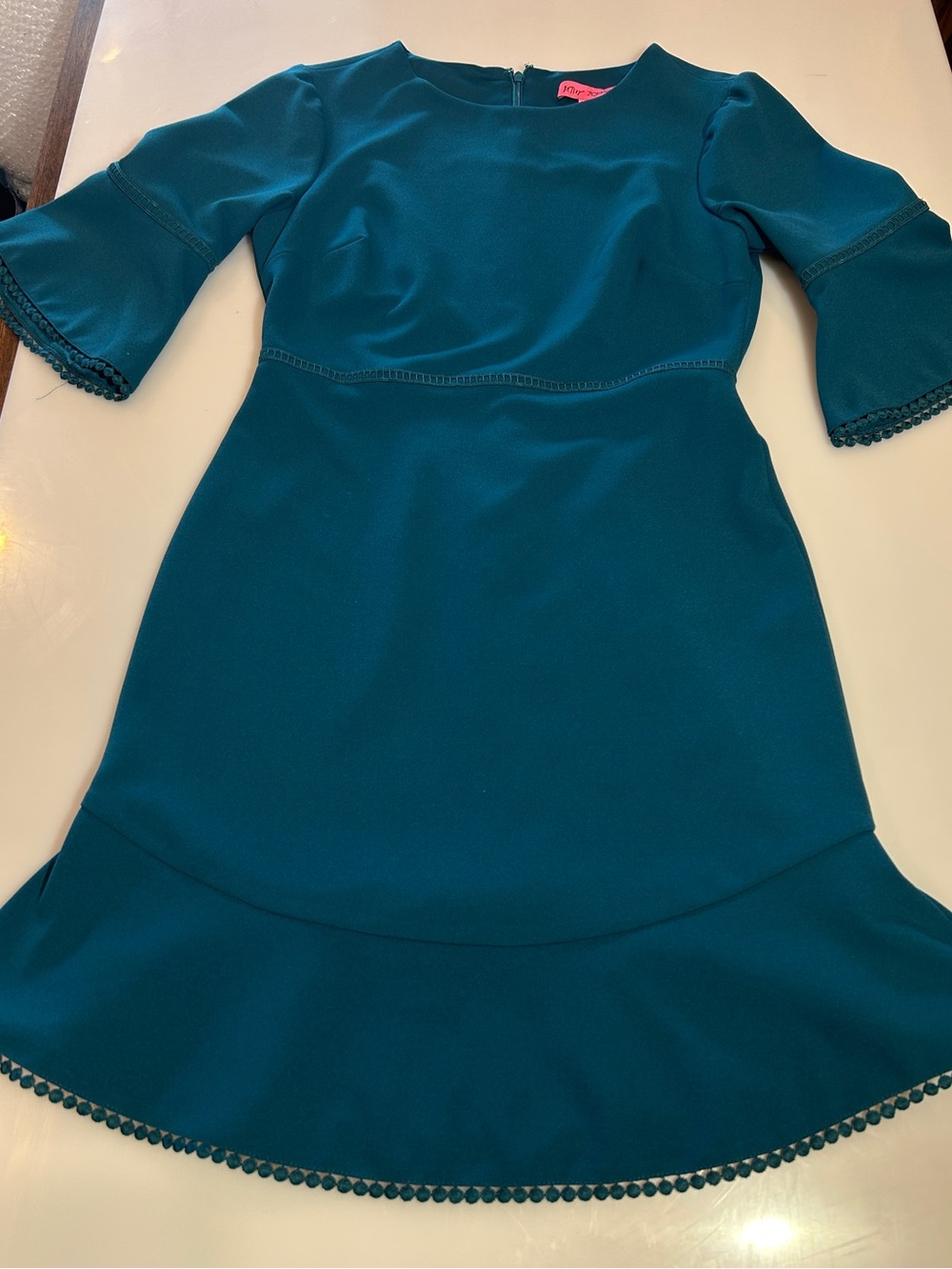 Betsey Johnson Teal Dress Size 2 - Scuba Crepe Flounce Hem Ruffle Sleeve